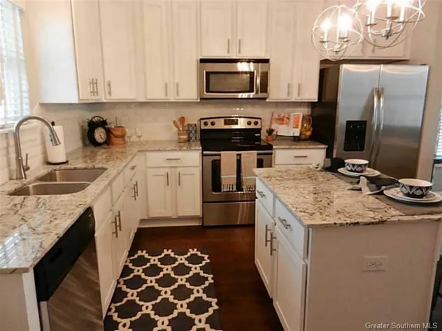 $214,500 | 1220 Pithon Street, Unit 6, Lake Charles, LA 70601