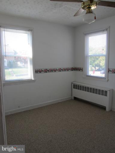Bedroom (Master)