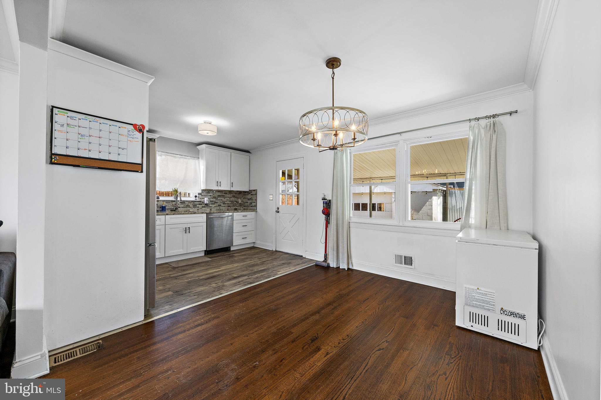 32 Ewingville Road Ewing, NJ 08638 - Photo 8 of 32