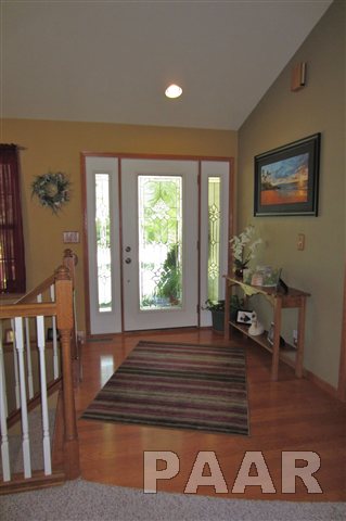 2810 Sheridan Road Pekin, IL 61554 - Photo 8 of 15 Gallery Image 8
