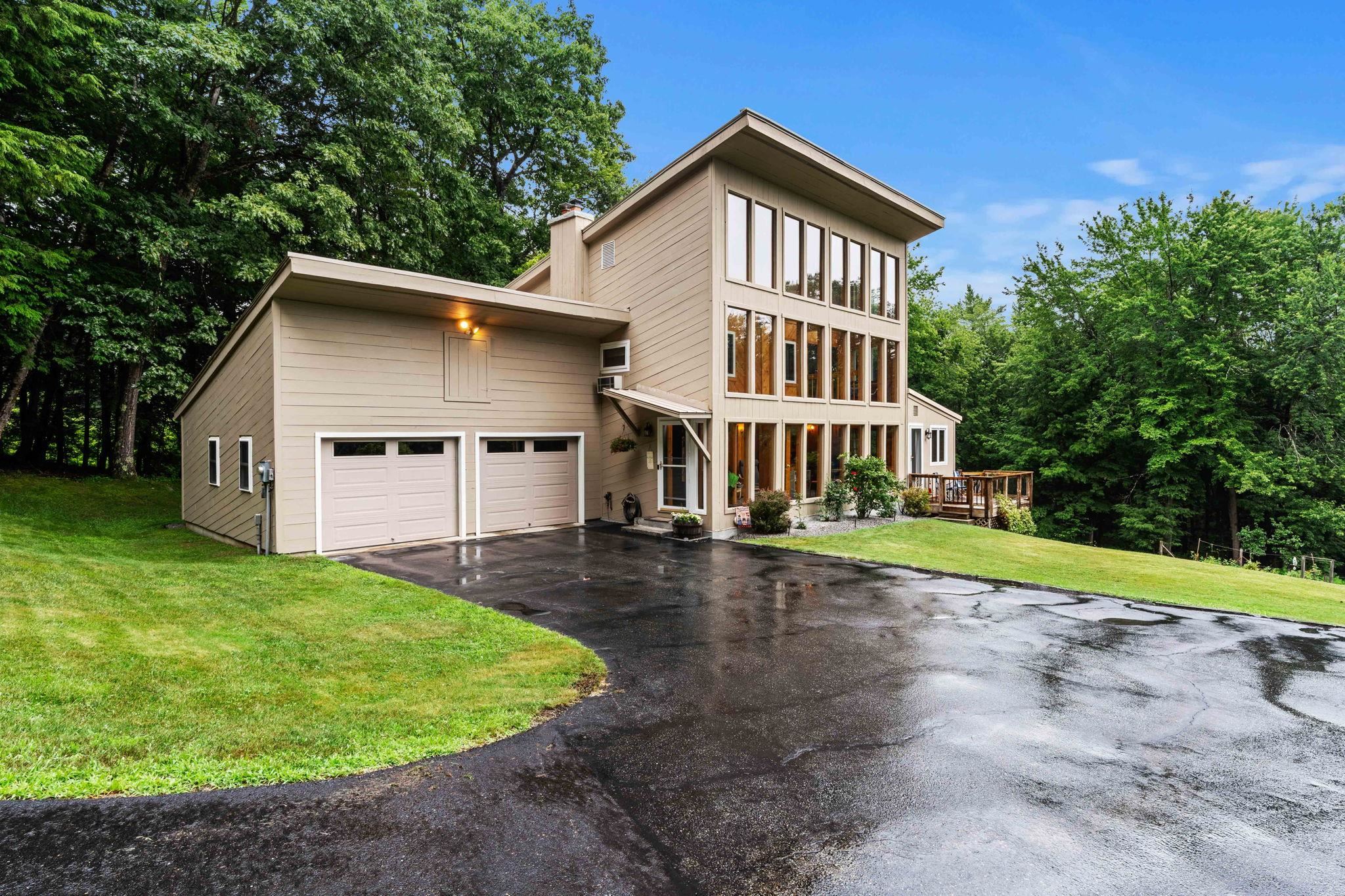 42 Thorndike Road Weare, NH 03281 - Photo 1 of 55 Gallery Image 1