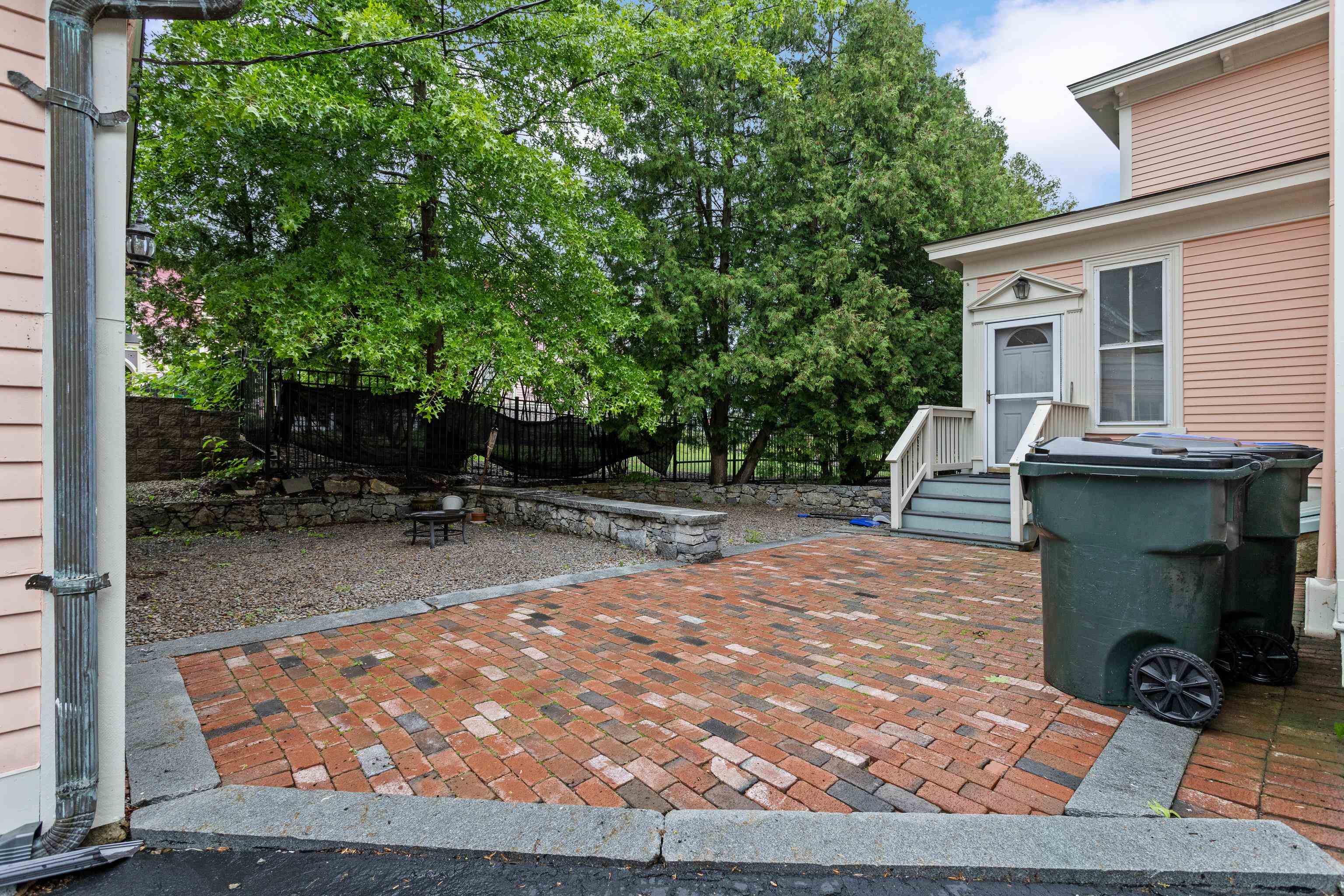 270 Orange Street, Unit 2 Manchester, NH 03104 - Photo 5 of 41