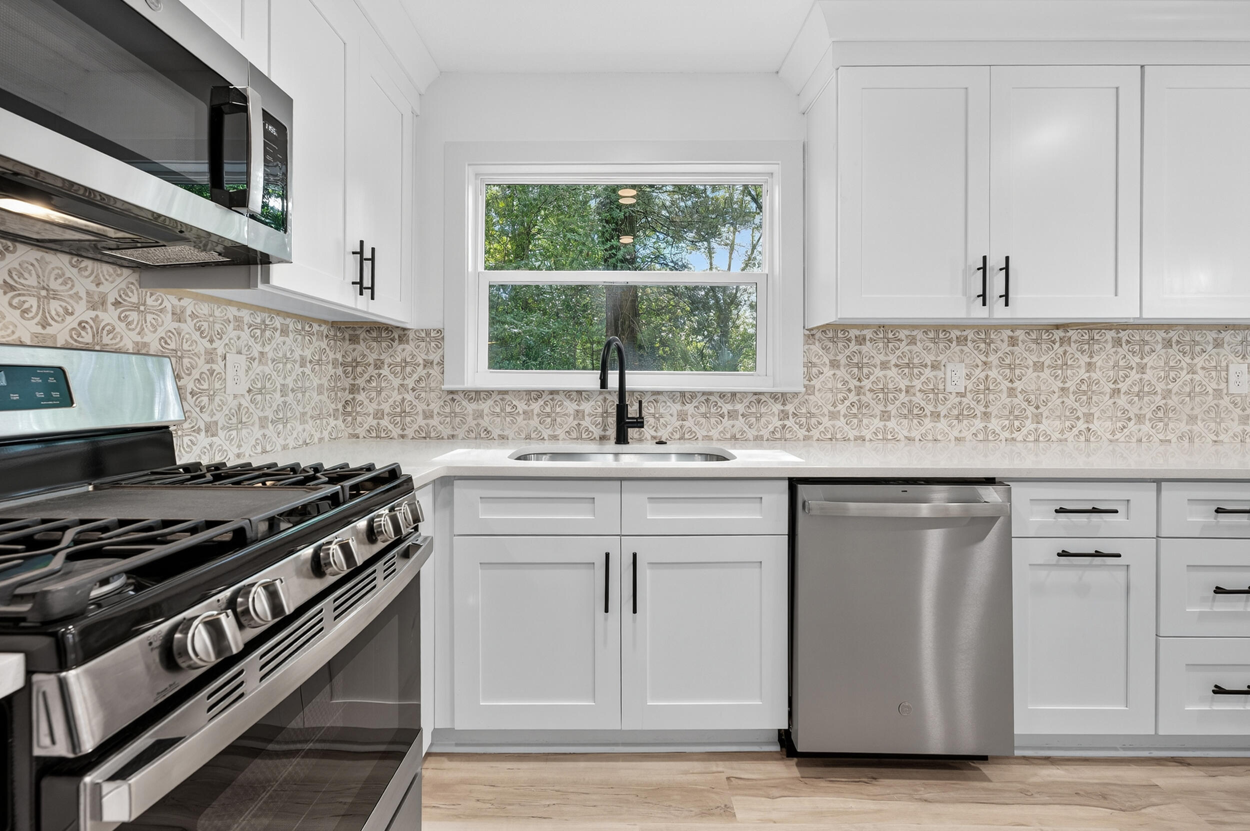 220 Edge Avenue Valparaiso, FL 32580 - Photo 12 of 64 220 edge ave-valparaiso-12