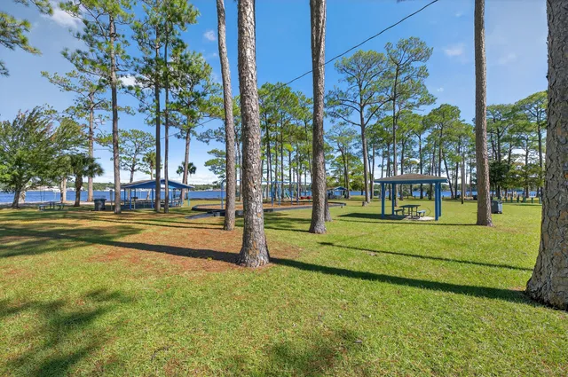 $398,000 | 220 Edge Avenue, Valparaiso, FL 32580