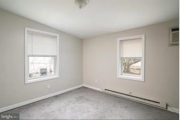 $1,500 | 212-214 Farnsworth Avenue, Unit 2, Bordentown, NJ 08505