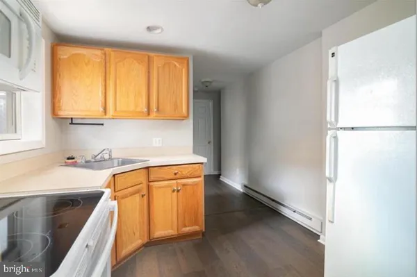 $1,500 | 212-214 Farnsworth Avenue, Unit 2, Bordentown, NJ 08505