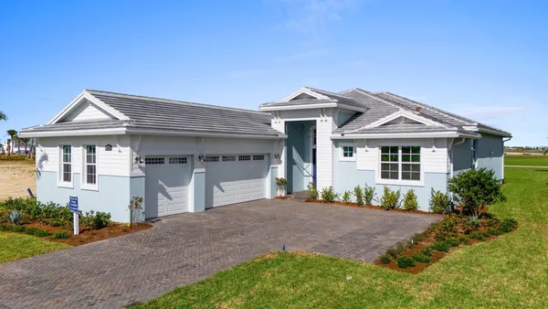 $989,990 | 13585 Shinnecock Drive, Port St. Lucie, FL 34987