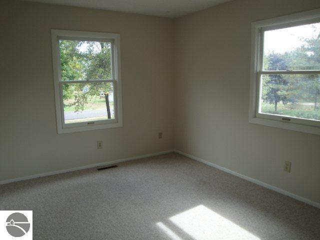 2247 Tamara Road Kalkaska, MI 49646 - Photo 9 of 15 1708928-8.JPG