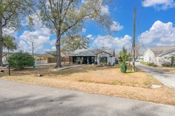 $525,000 | 712 Clarence Street, Tomball, TX 77375