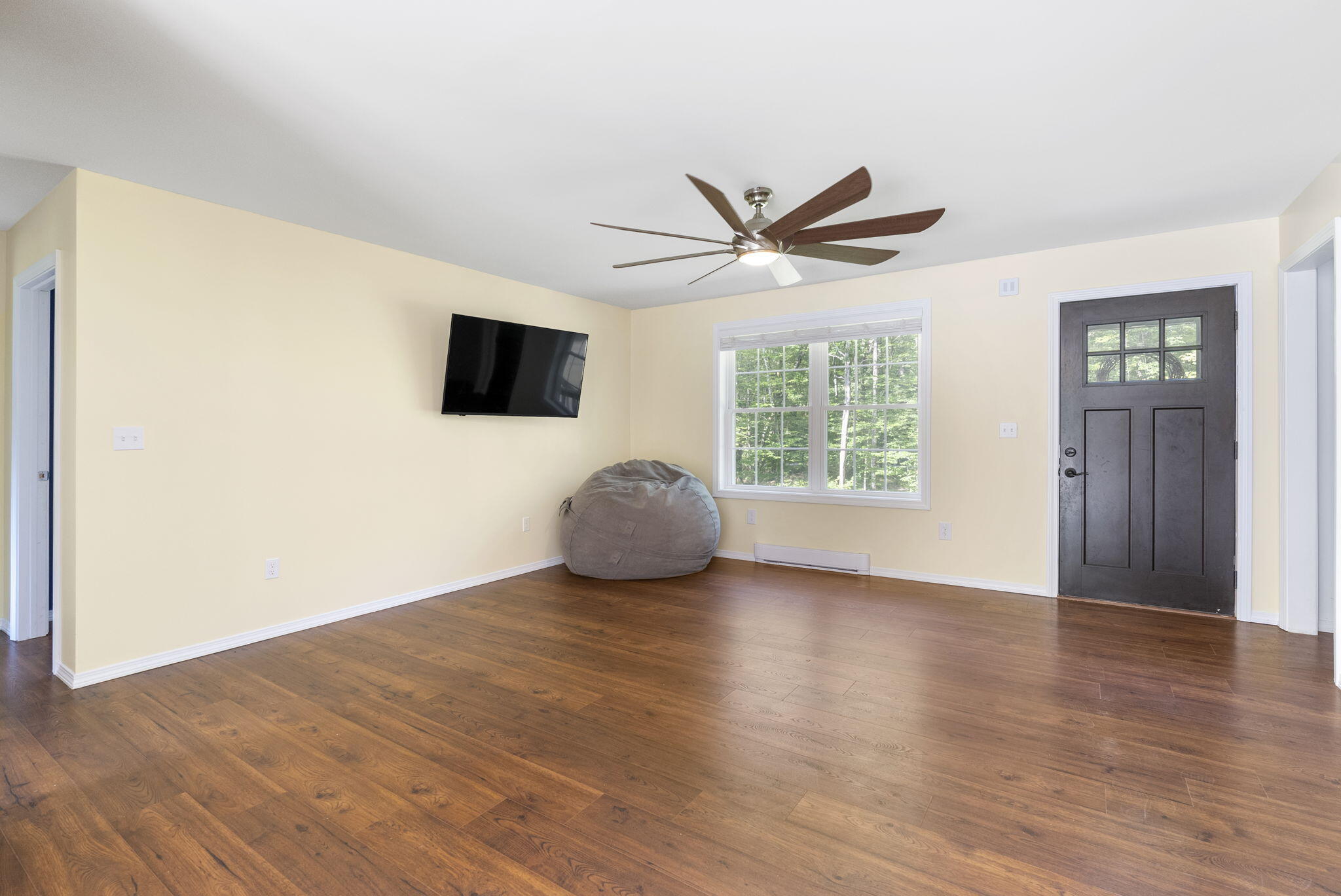 264 Lewis Road Harrison, ME 04040 - Photo 17 of 38 Living Room