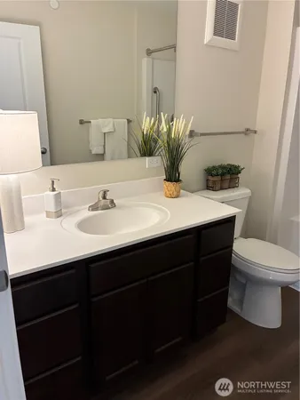 $149,900 | 3803 17th Street Southwest, Unit 302, Puyallup, WA 98373