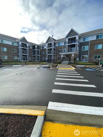$149,900 | 3803 17th Street Southwest, Unit 302, Puyallup, WA 98373