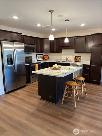$149,900 | 3803 17th Street Southwest, Unit 302, Puyallup, WA 98373