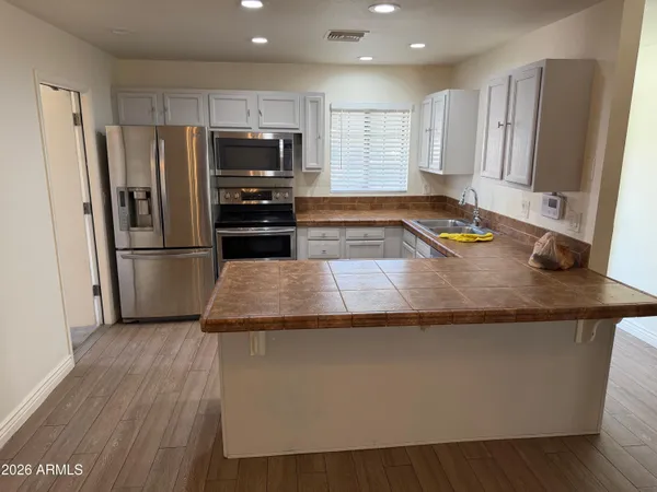 $2,000 | 6815 West Carol Avenue, Peoria, AZ 85345