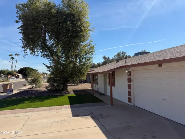 $2,000 | 6815 West Carol Avenue, Peoria, AZ 85345