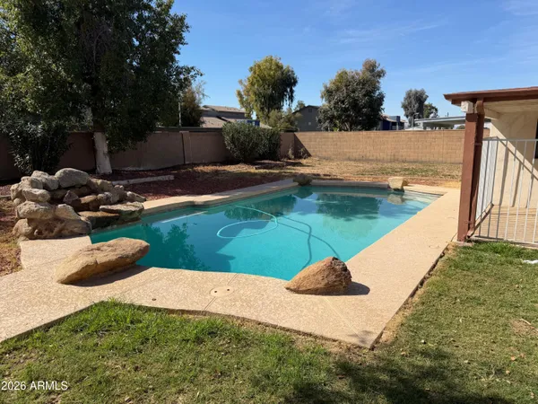 $2,000 | 6815 West Carol Avenue, Peoria, AZ 85345