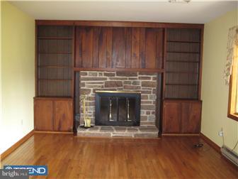 1565 Morris Road Lansdale, PA 19446 - Photo 2 of 5 Living Room