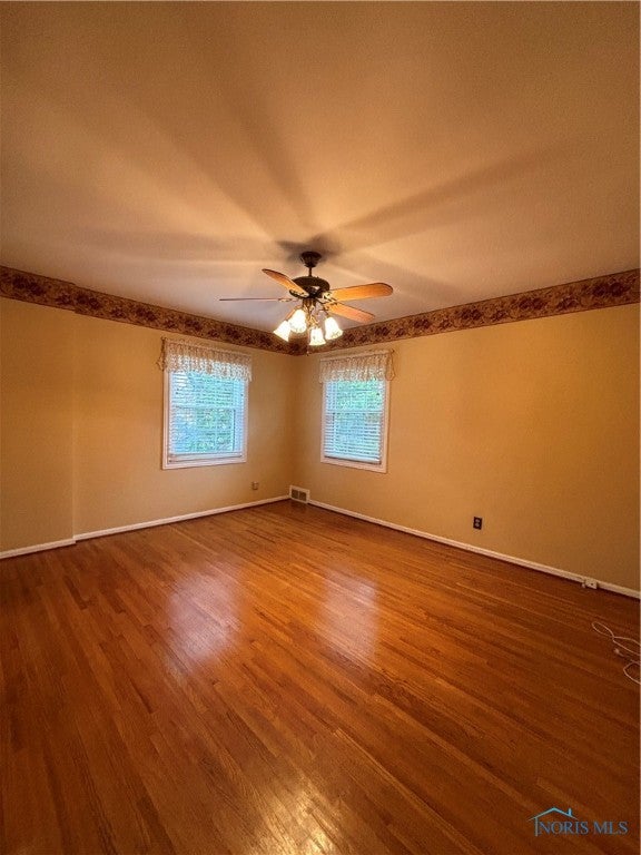 2510 Goddard Road Toledo, OH 43606 - Photo 21 of 26 Upstairs Primary Bedroom