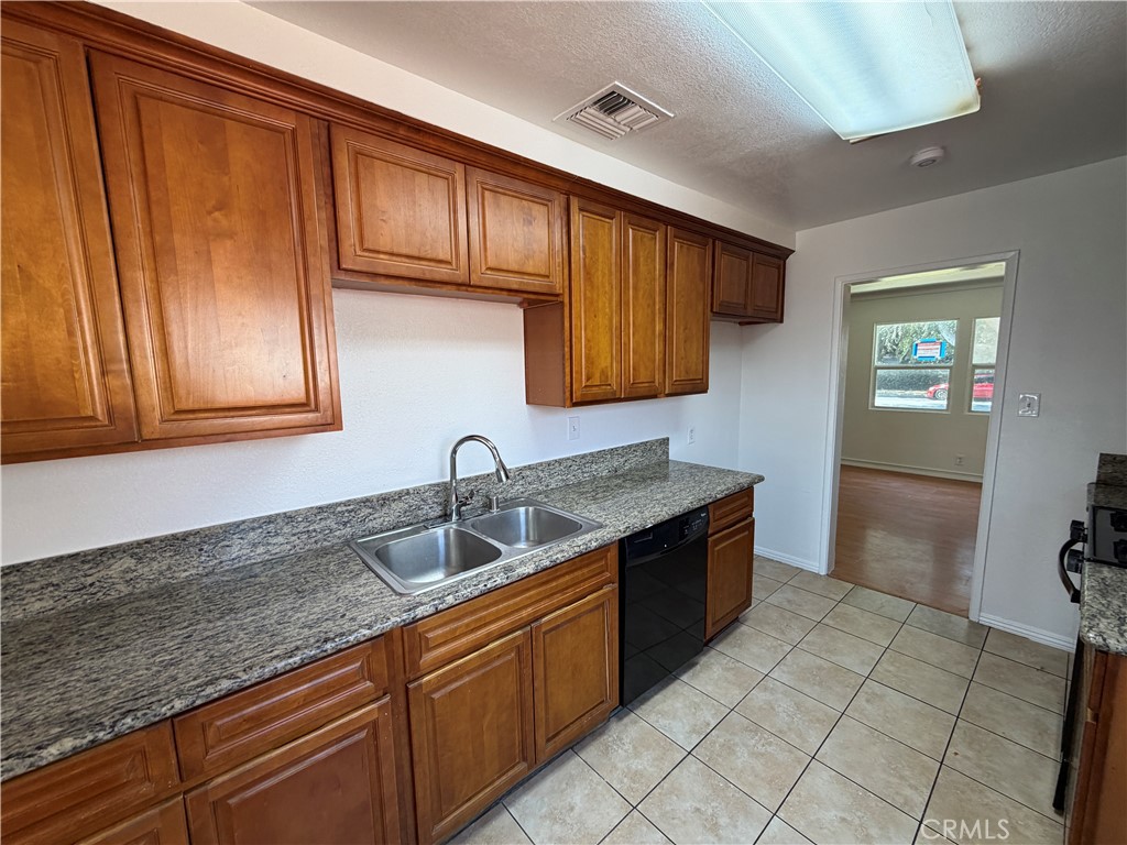 9609 Dicky Street Pico Rivera, CA 90660 - Photo 10 of 33