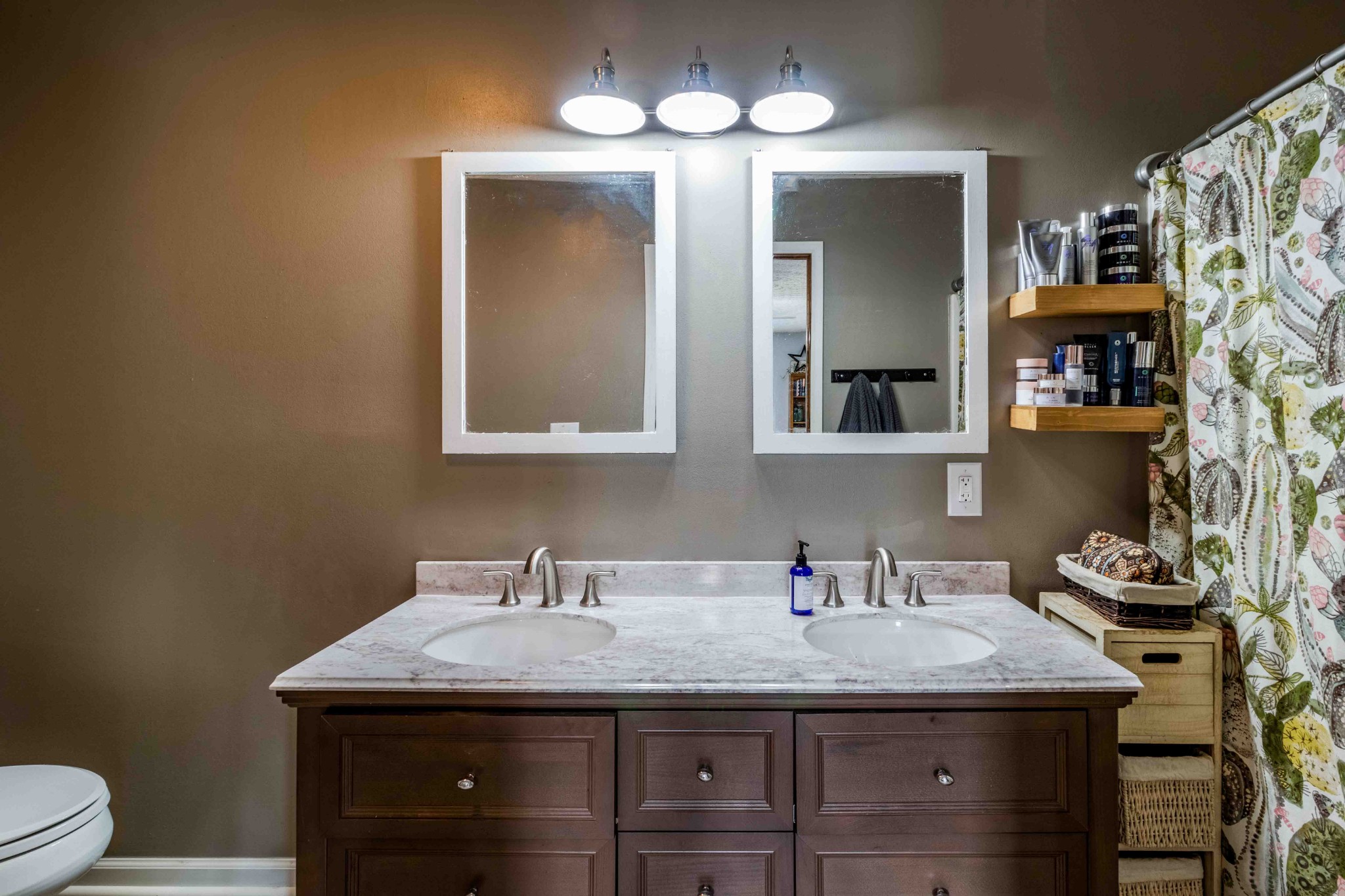 946 Hayes Ridge Road Indian Mound, TN 37079 - Photo 16 of 23 a bathroom with a granite countertop sink and a mirror