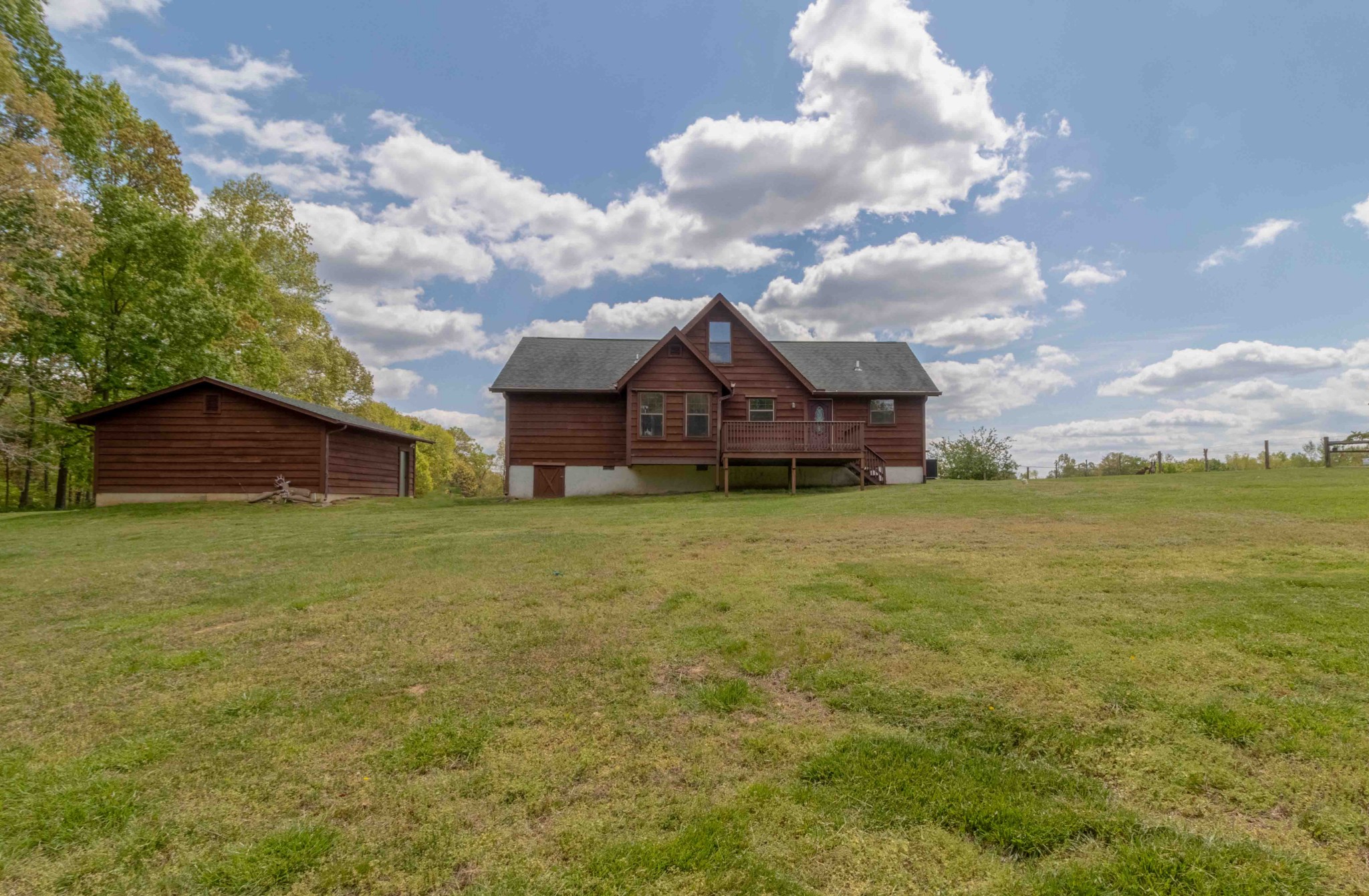 946 Hayes Ridge Road Indian Mound, TN 37079 - Photo 20 of 23 a view of a house with a yard