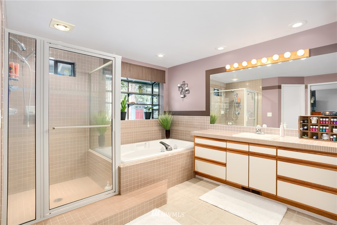 17529 24th Avenue Southeast Bothell, WA 98012 - Photo 5 of 12