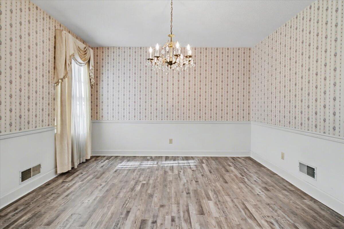 900 Naples Avenue Cayce, SC 29033 - Photo 9 of 47