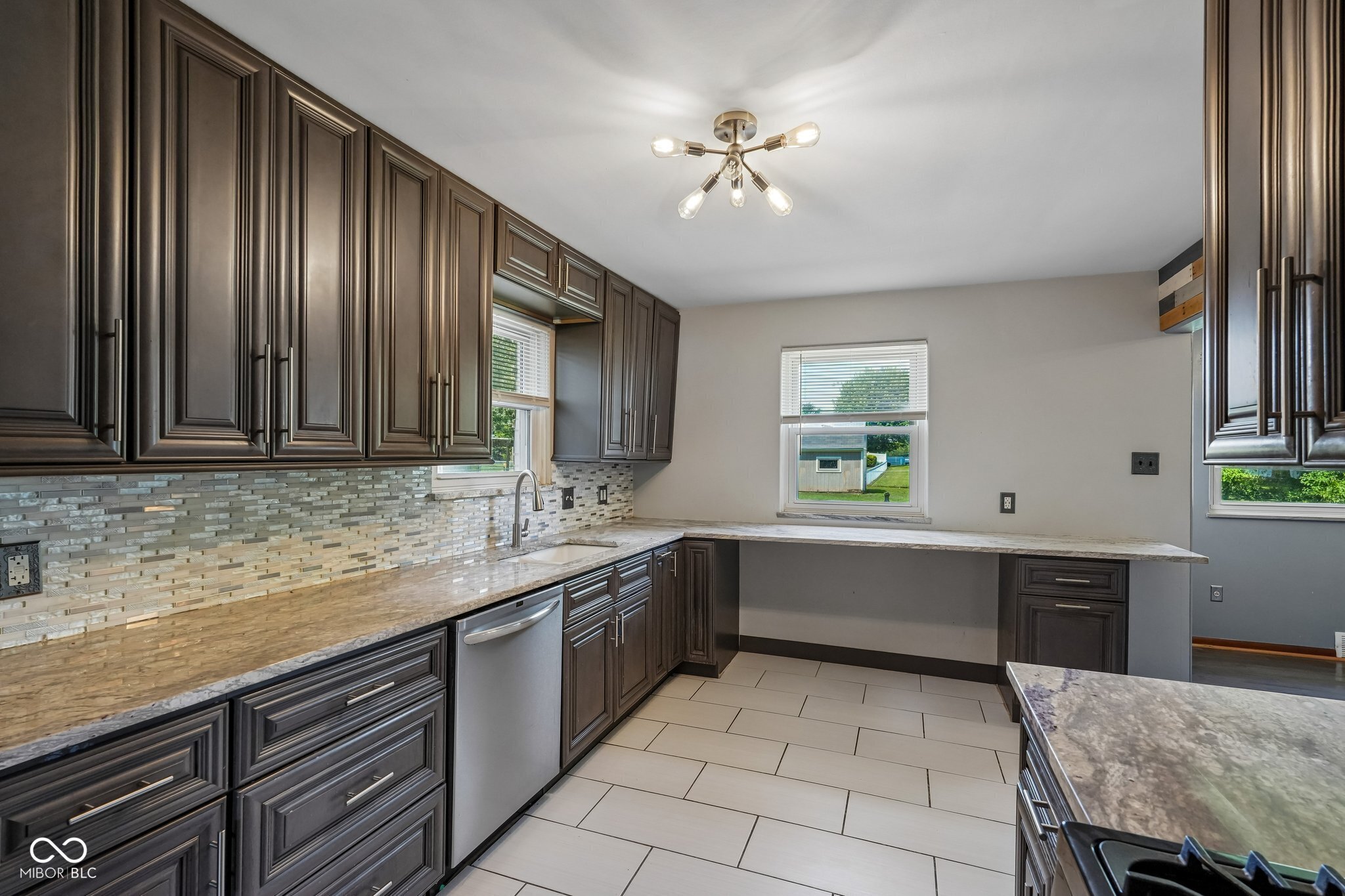 436 Maxwell Road Indianapolis, IN 46217 - Photo 9 of 32 Gallery Image 9