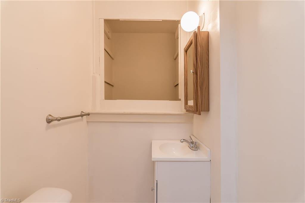 208 Spring Garden Road Reidsville, NC 27320 - Photo 13 of 27 Gallery Image 13