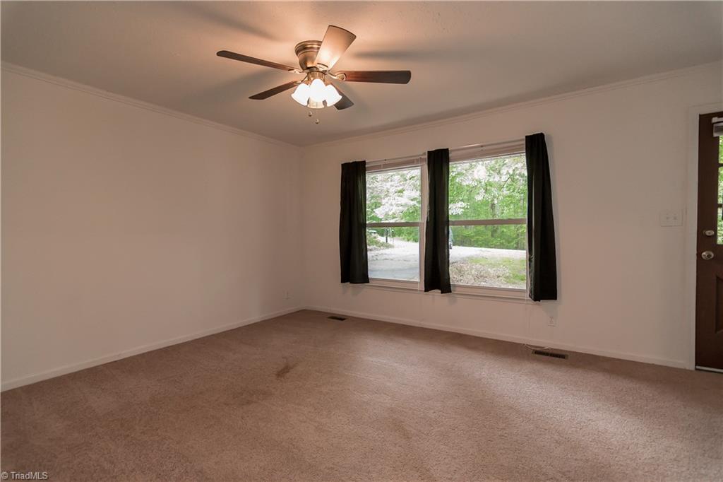 208 Spring Garden Road Reidsville, NC 27320 - Photo 6 of 27 Gallery Image 6
