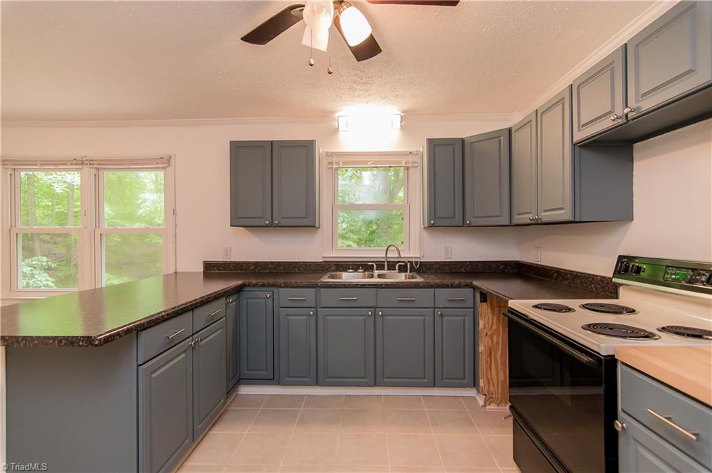 208 Spring Garden Road Reidsville, NC 27320 - Photo 8 of 27 Gallery Image 8