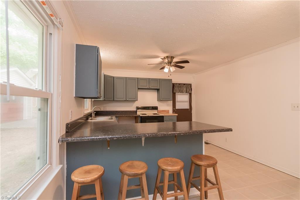 208 Spring Garden Road Reidsville, NC 27320 - Photo 10 of 27 Gallery Image 10