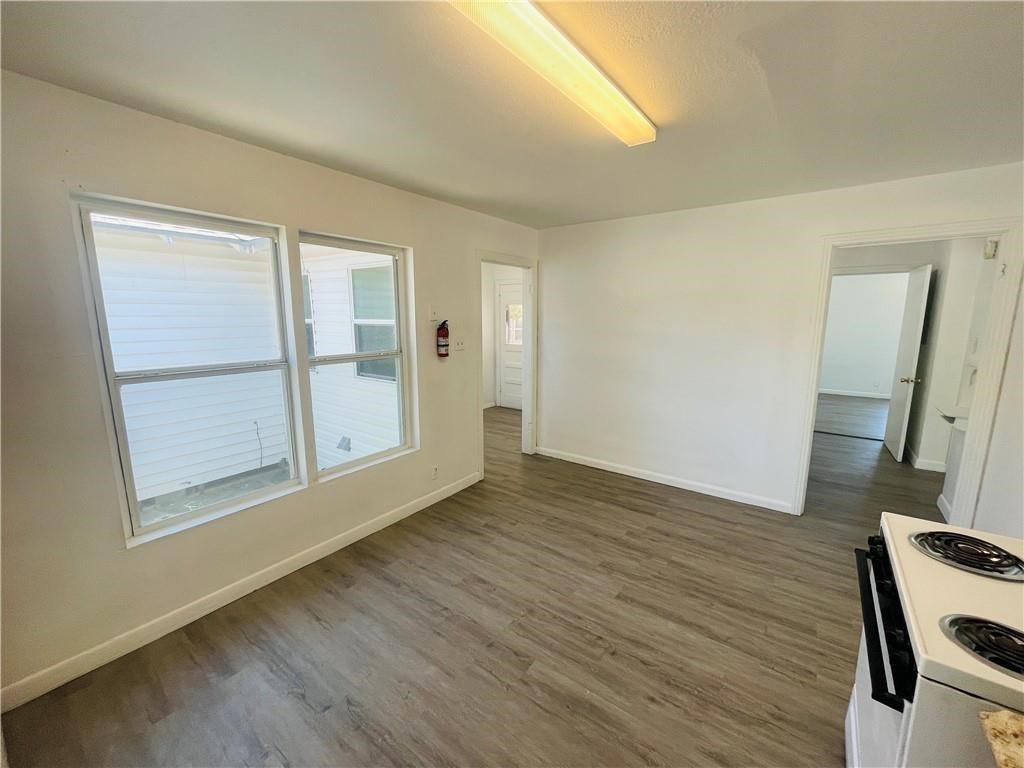 319 South Nueces Street Mathis, TX 78368 - Photo 11 of 22 303