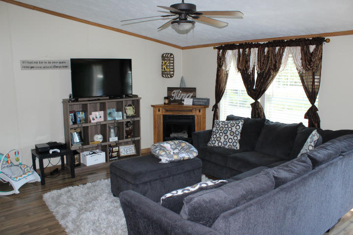 1150 Jacksboro Road Bronston, KY 42518 - Photo 12 of 34 IMG_8339
