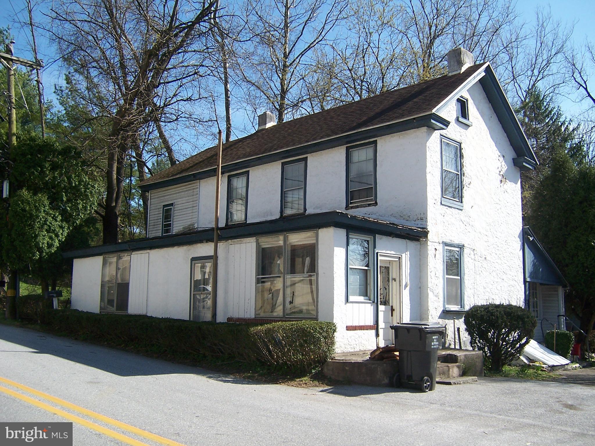1093 Howellville Road Berwyn, PA 19312 - Photo 1 of 43 Main House