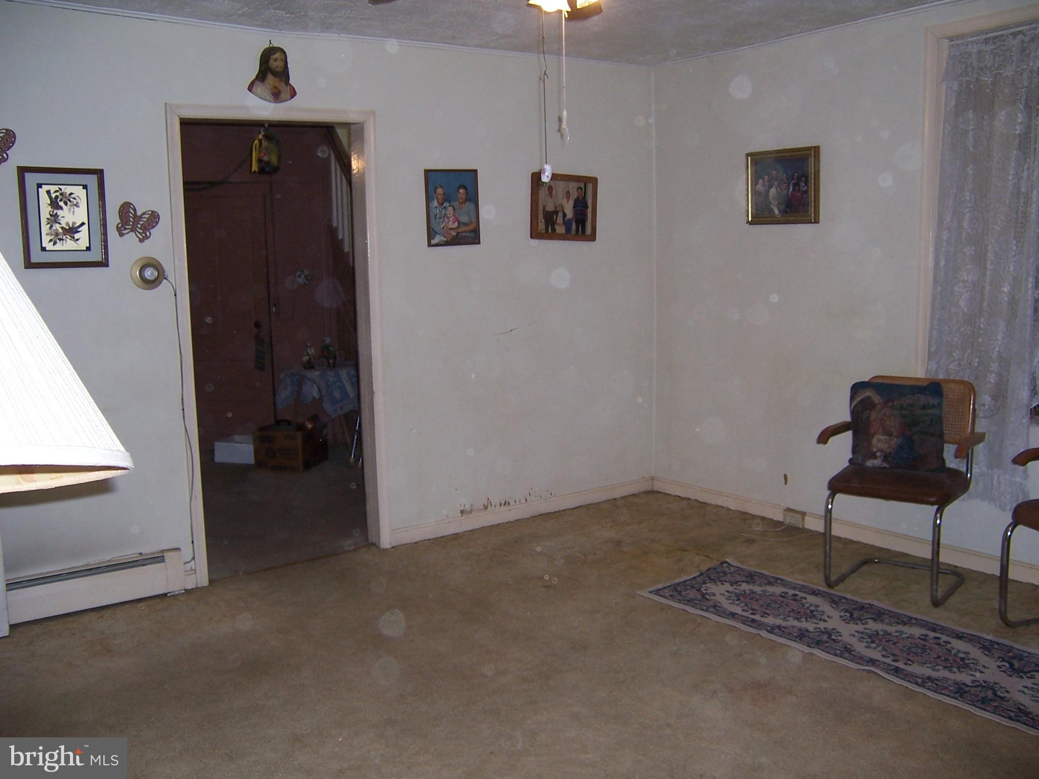 1093 Howellville Road Berwyn, PA 19312 - Photo 13 of 43 Living Room