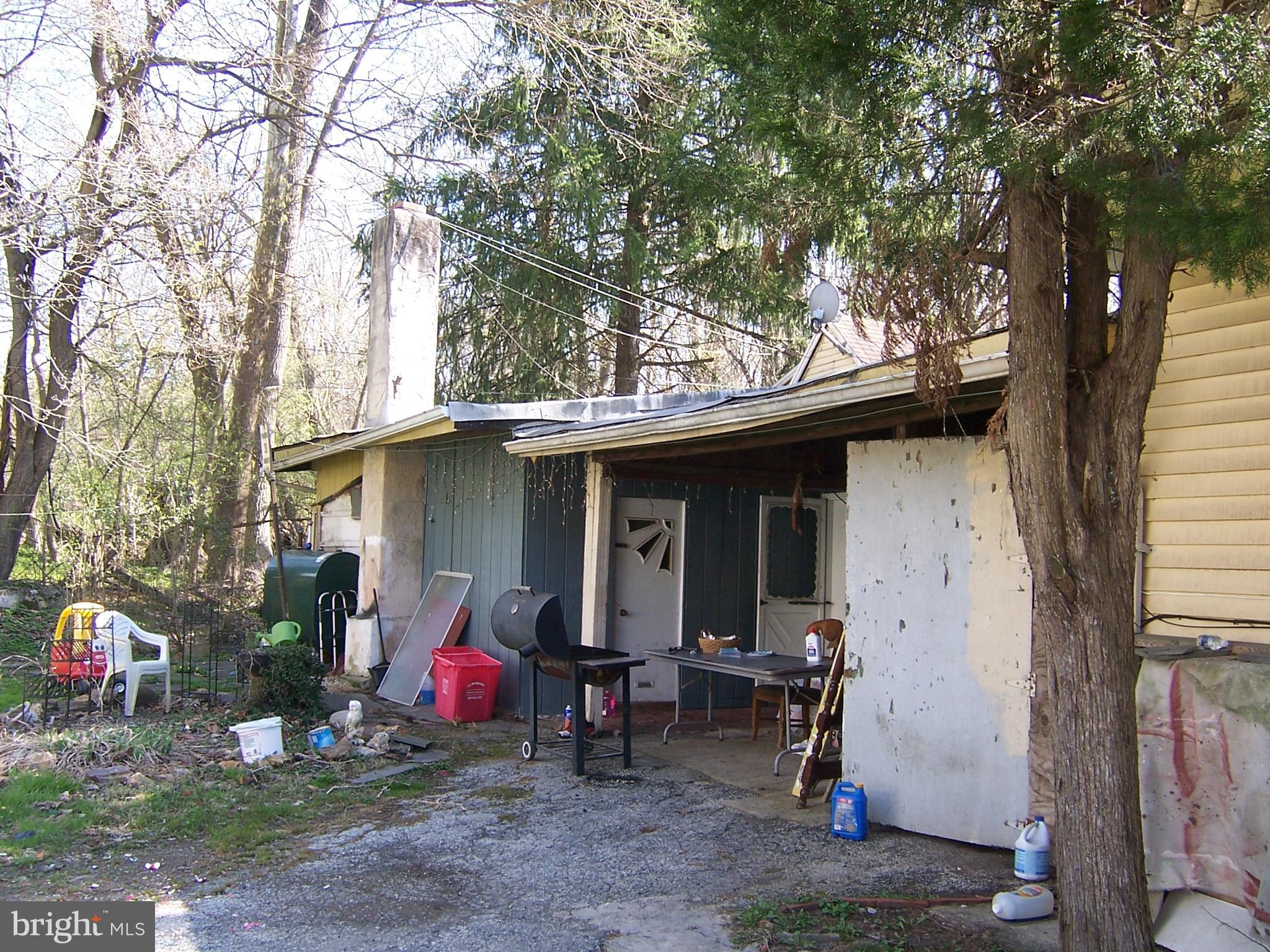 1093 Howellville Road Berwyn, PA 19312 - Photo 36 of 43 Apartment attached to Shop