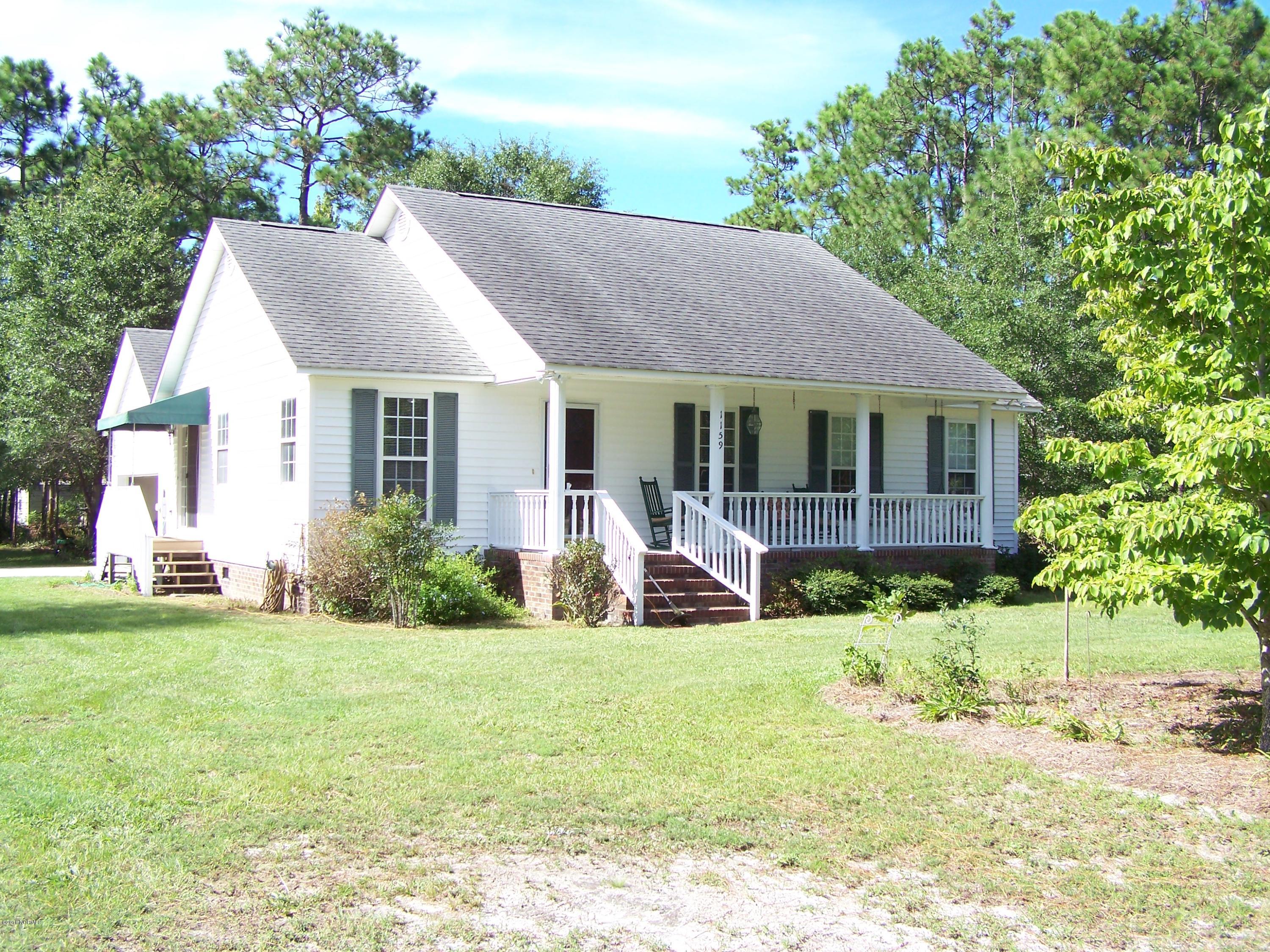 1159 Longleaf Road Southport, NC 28461 - Photo 1 of 36 100_8652