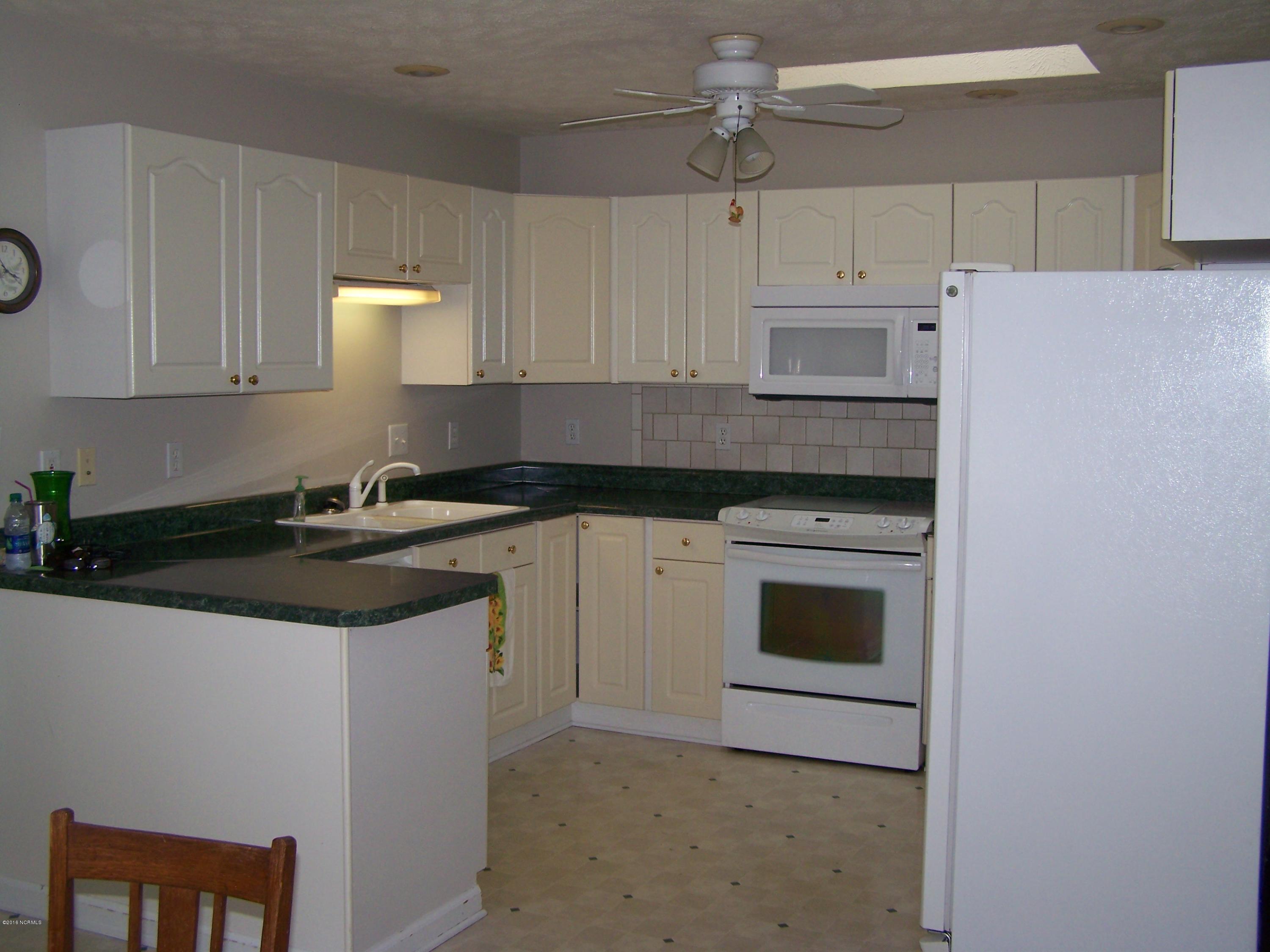 1159 Longleaf Road Southport, NC 28461 - Photo 13 of 36 100_8669