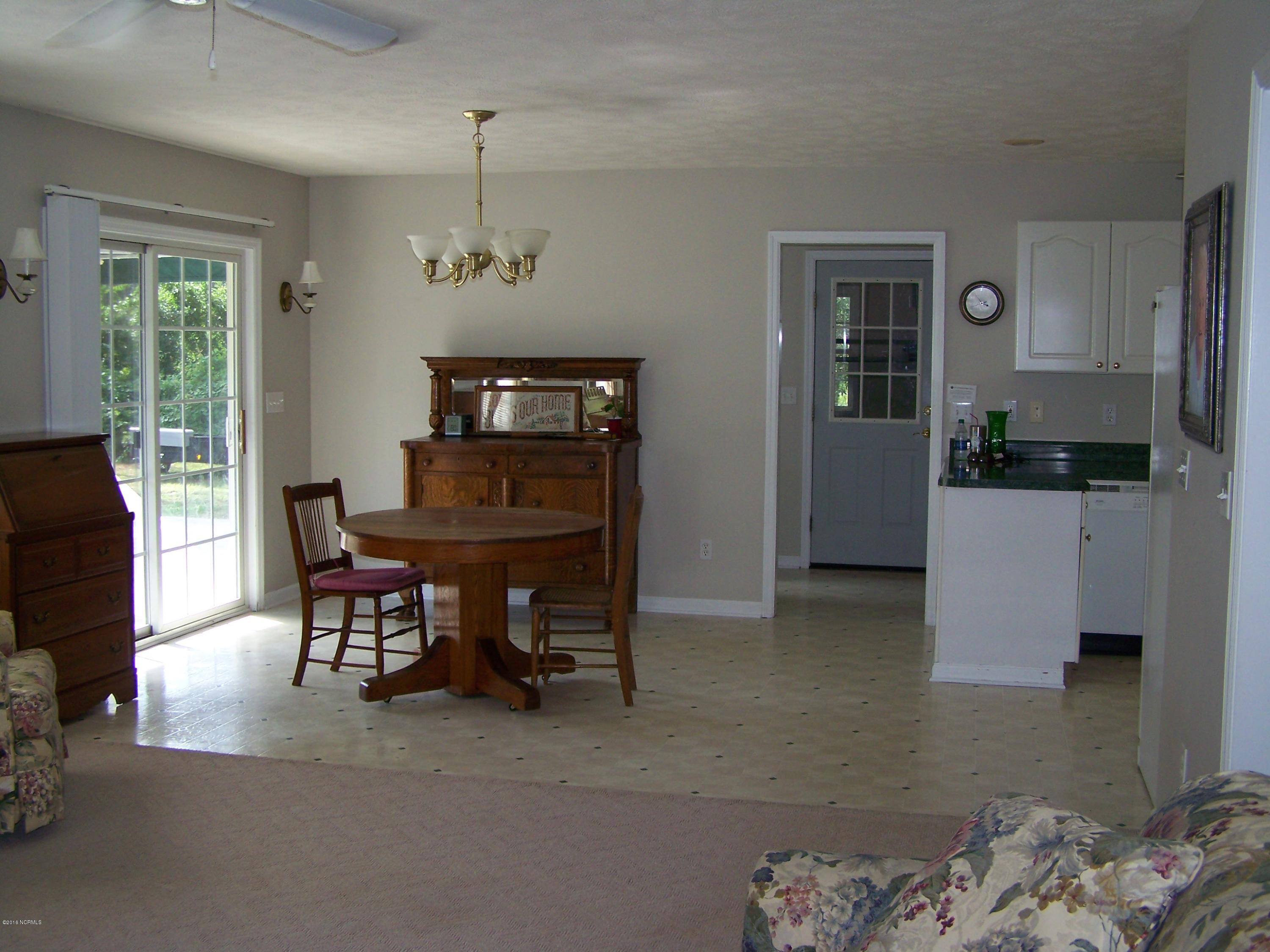 1159 Longleaf Road Southport, NC 28461 - Photo 14 of 36 100_8671
