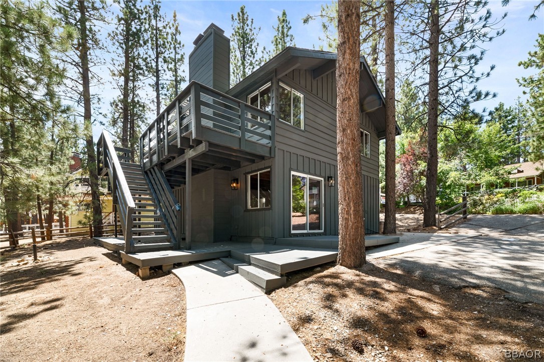 39596 Forest Road Big Bear Lake, CA 92315 - Photo 19 of 50 a front view of a house