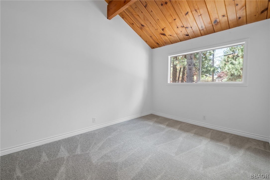 39596 Forest Road Big Bear Lake, CA 92315 - Photo 38 of 50 an empty room with a window