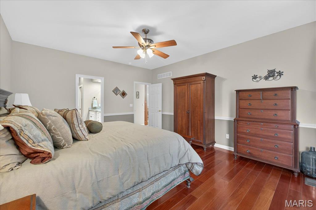 449 Shetland Valley Court Chesterfield, MO 63005 - Photo 17 of 43