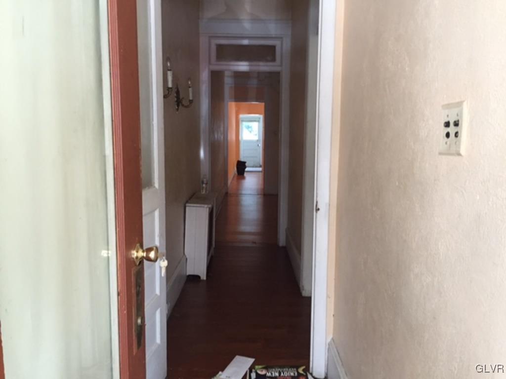 529 Seybert Street Hazleton, PA 18201 - Photo 2 of 15 Gallery Image 2