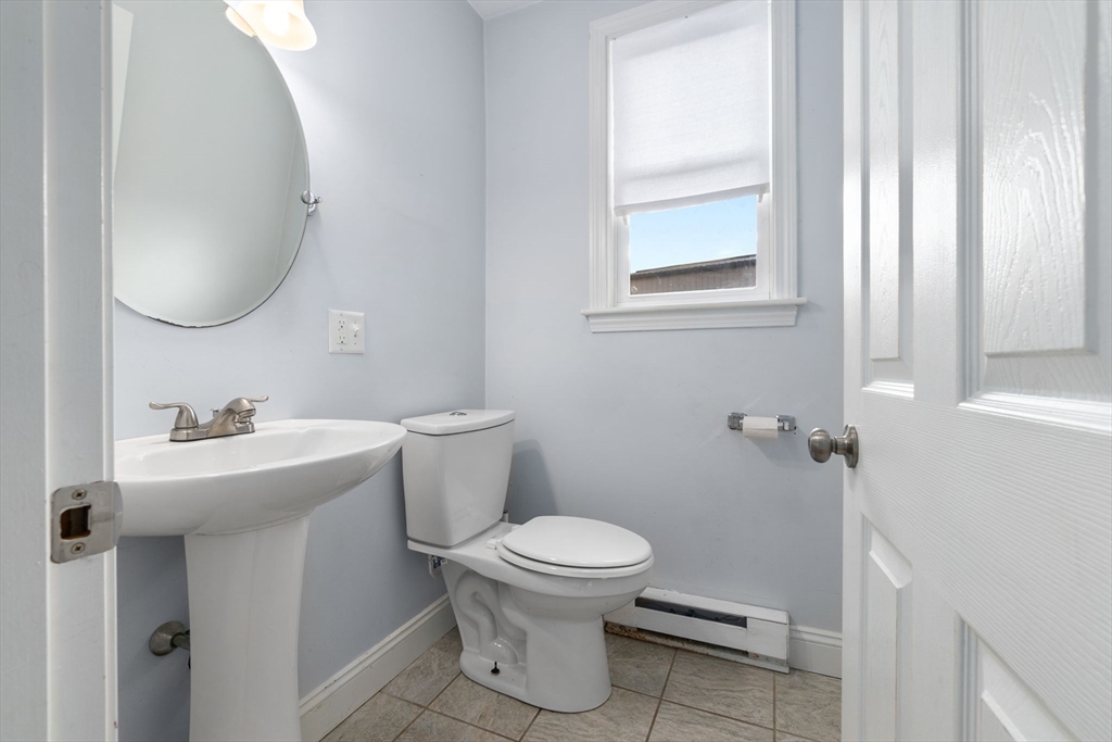 26 Marina Drive Gloucester, MA 01930 - Photo 9 of 38