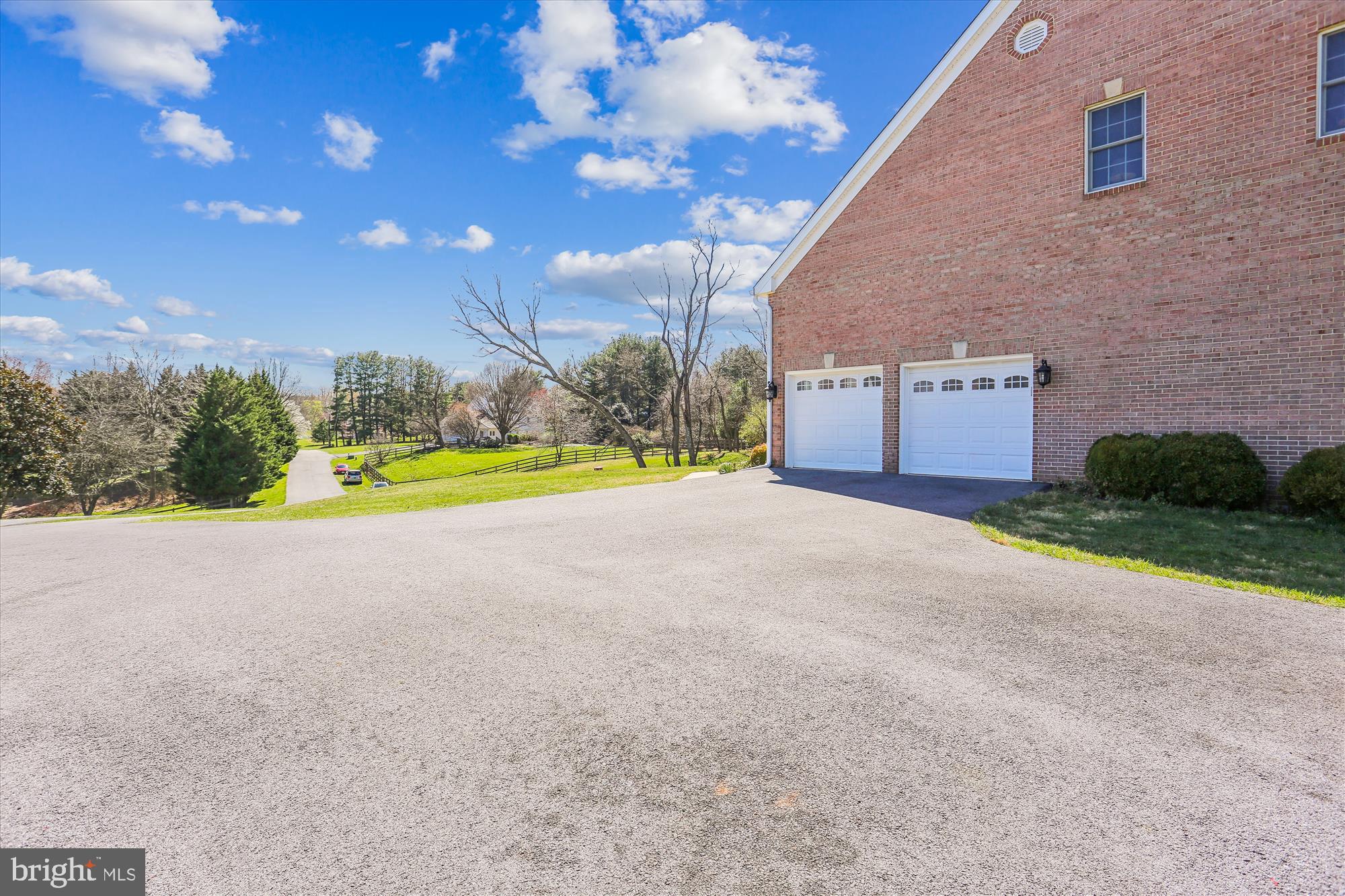 13424 Query Mill Road North Potomac, MD 20878 - Photo 45 of 66 Driveway