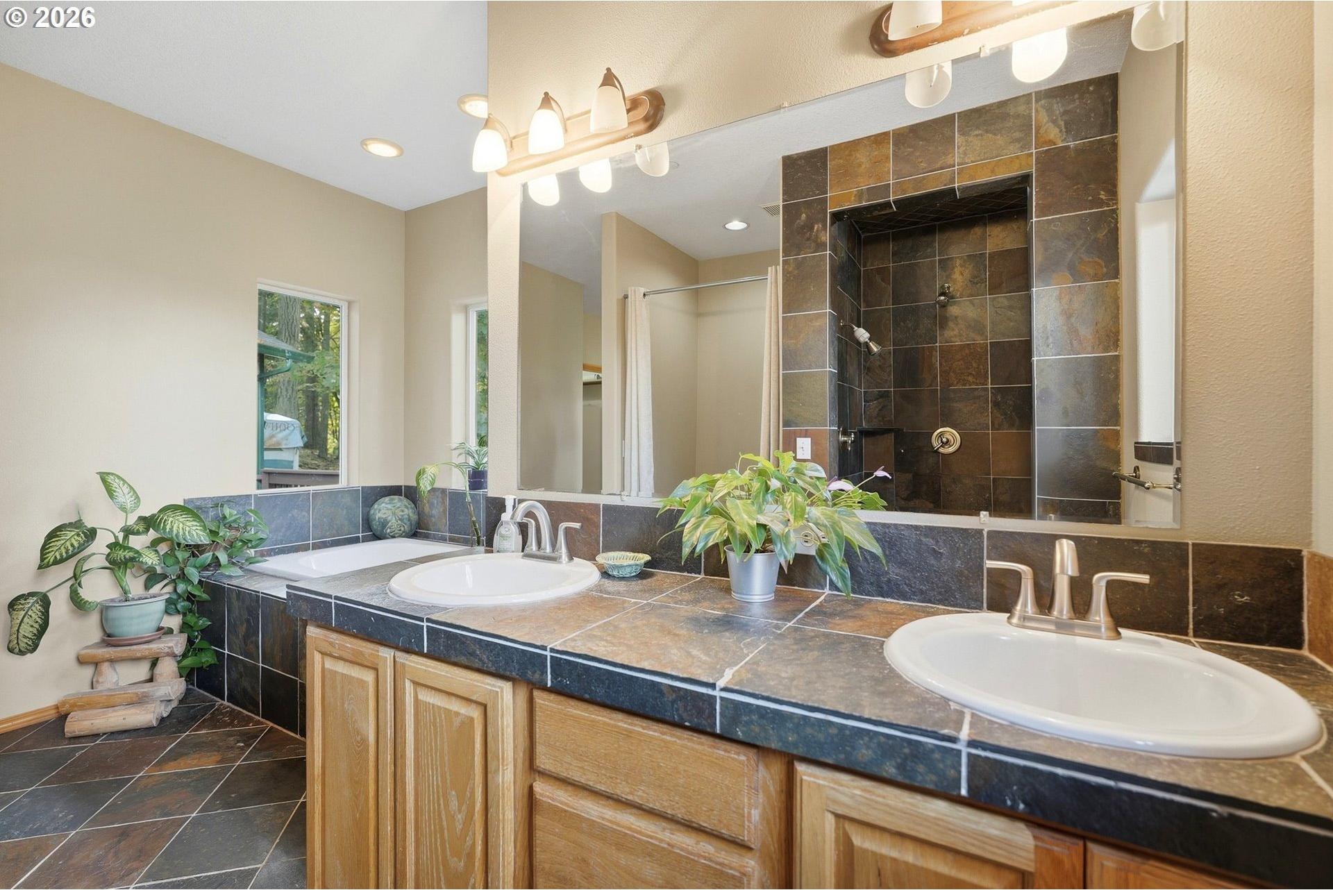 14788 South Burkstrom Road Oregon City, OR 97045 - Photo 36 of 46 Gallery Image 36