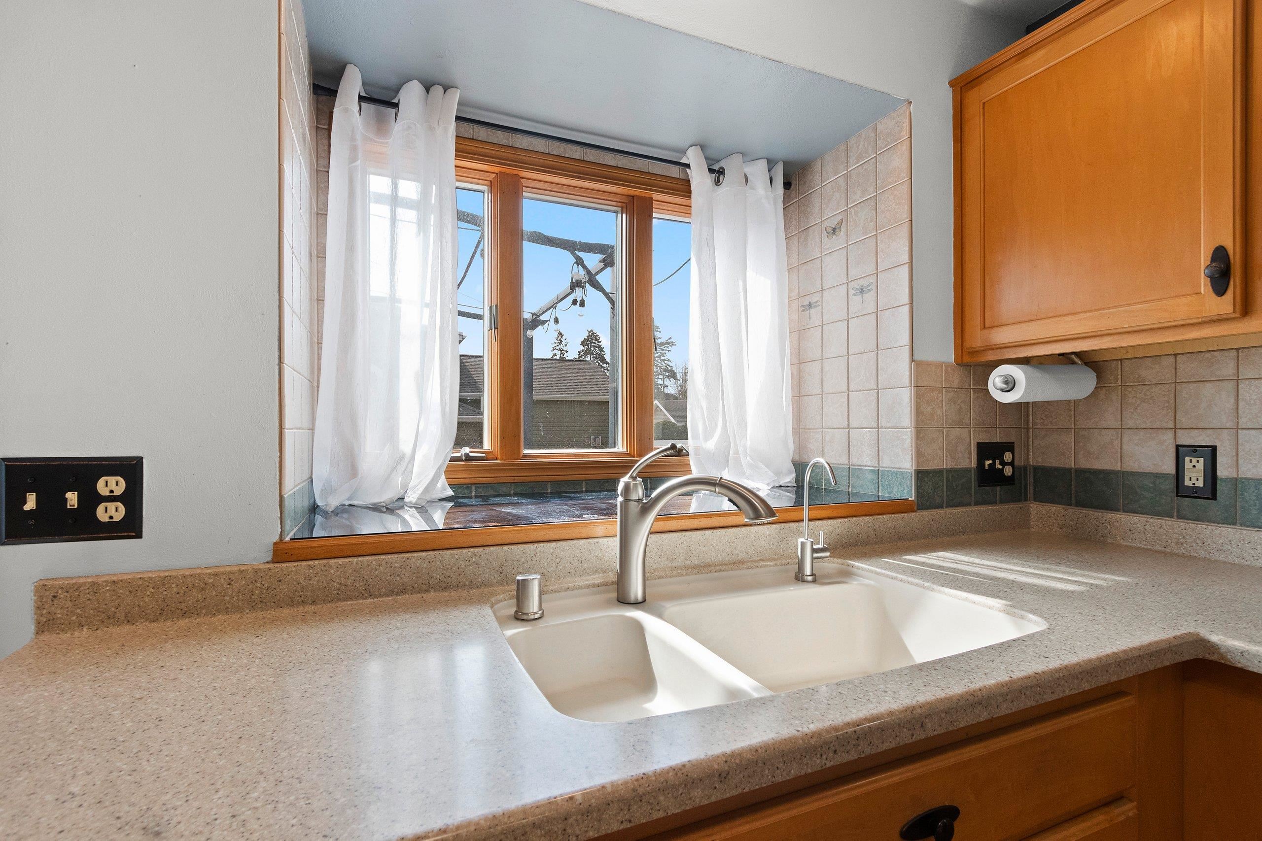 1525 North Clark Street Appleton, WI 54911 - Photo 12 of 48