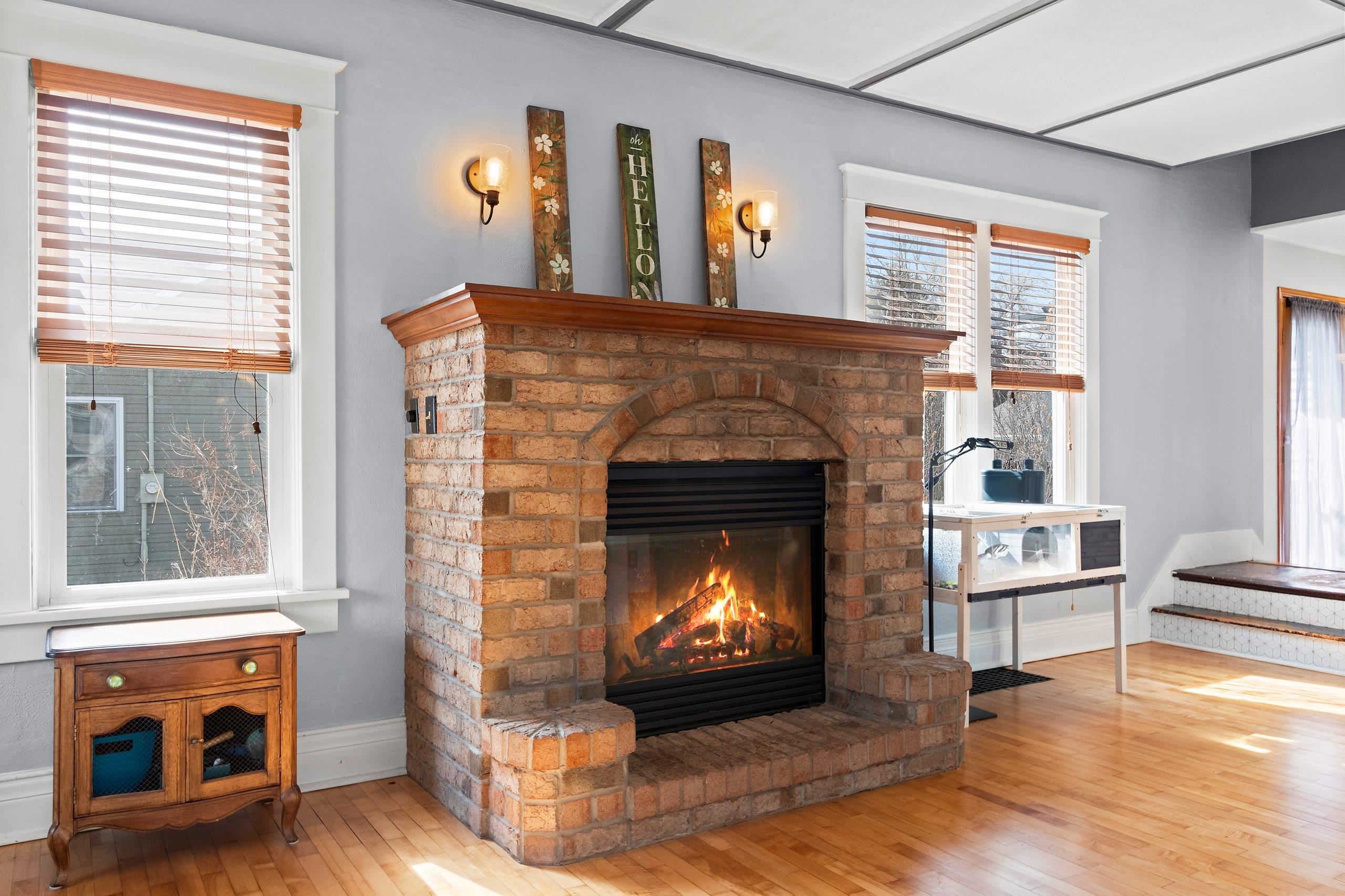 1525 North Clark Street Appleton, WI 54911 - Photo 3 of 48