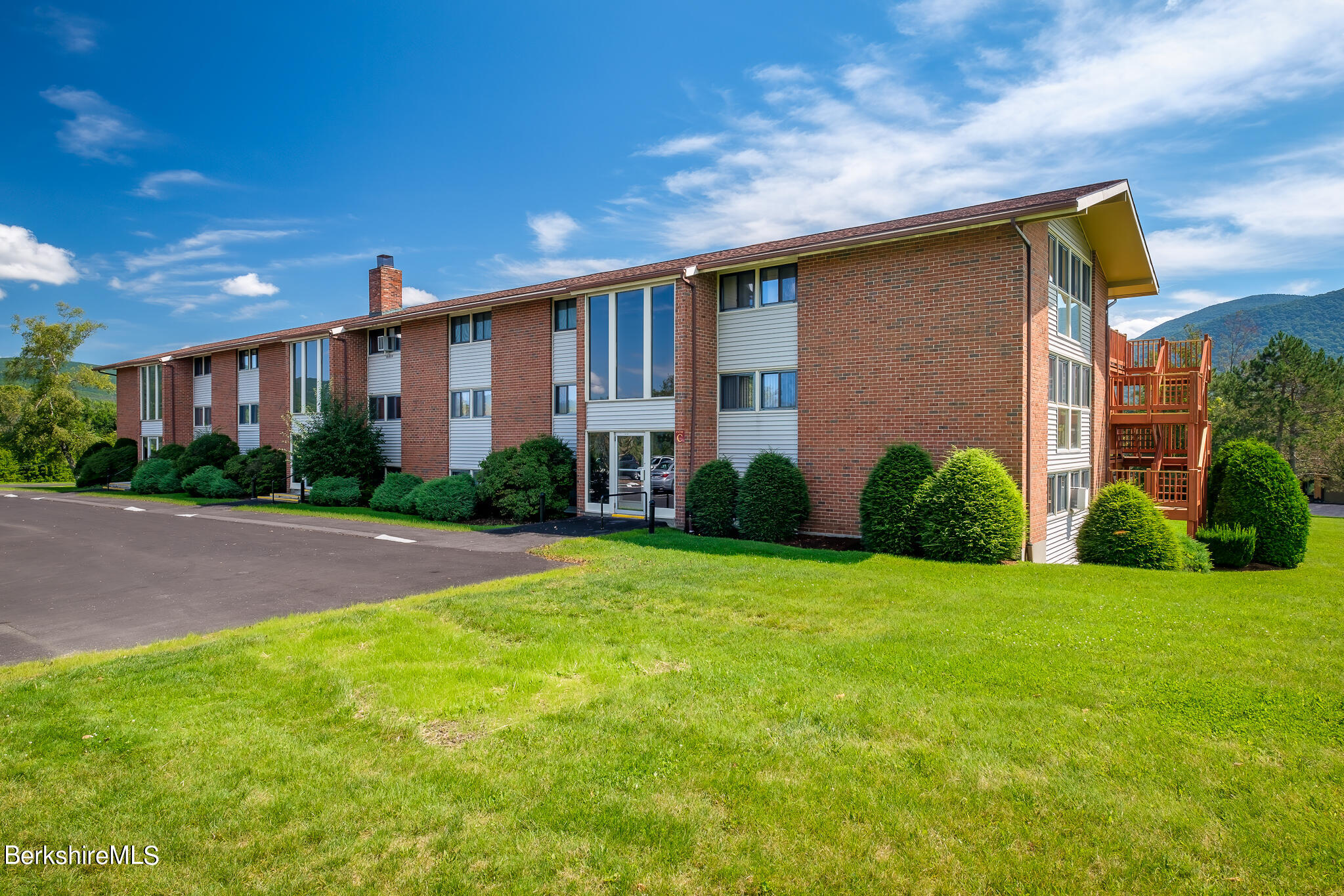 189 Stratton Road, Unit C1 Williamstown, MA 01267 - Photo 1 of 15 1-189-Stratton
